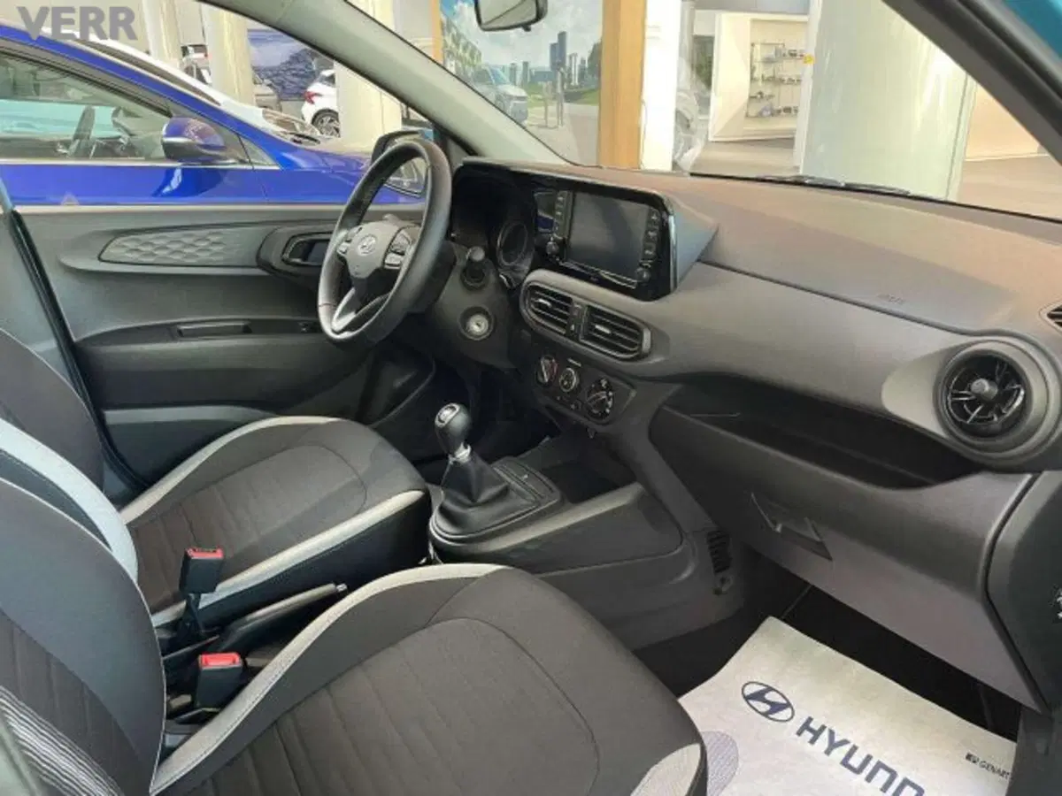 Hyundai i10 usata a Milano (9)