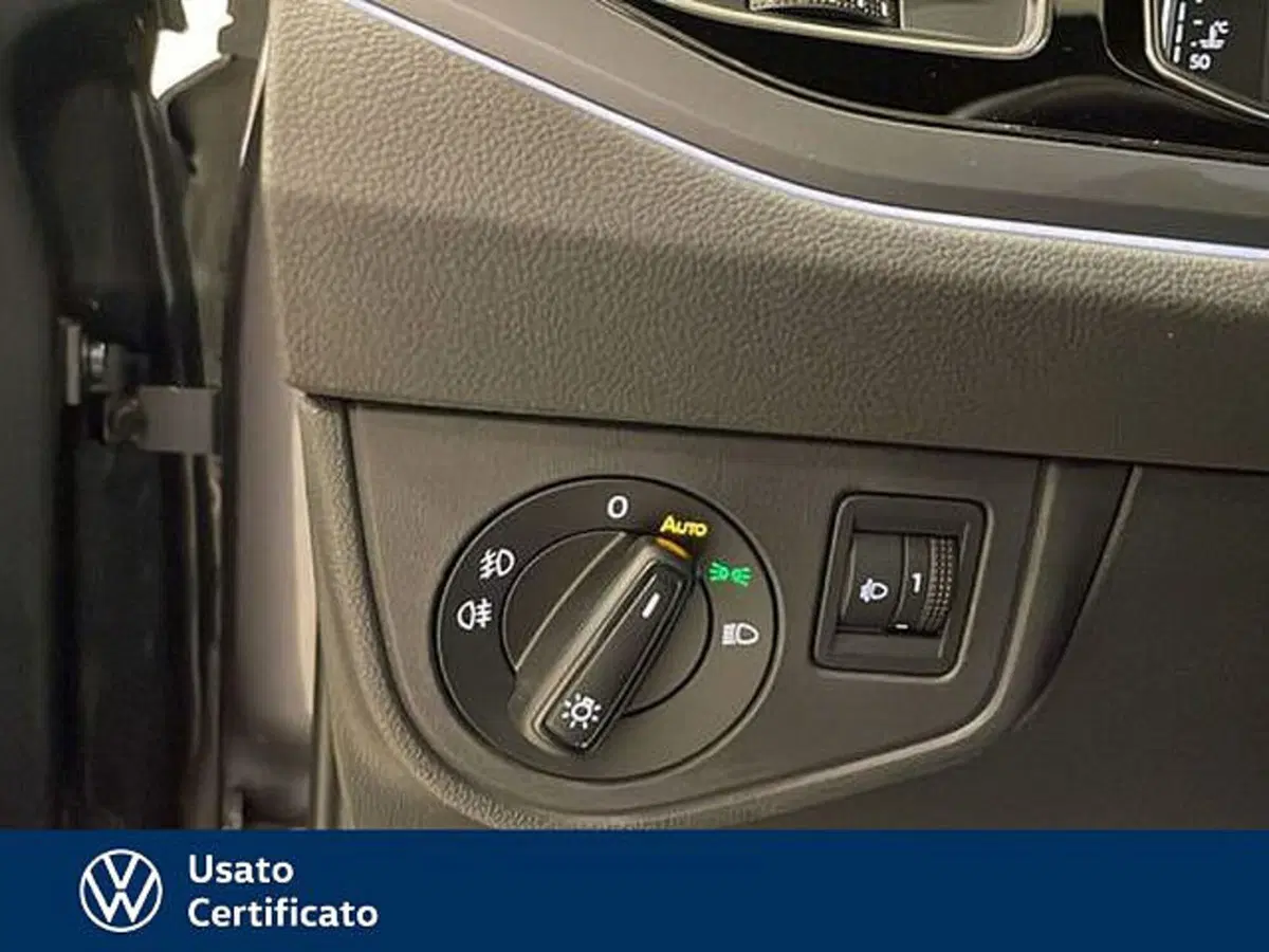 Volkswagen Taigo usata a Vicenza (15)