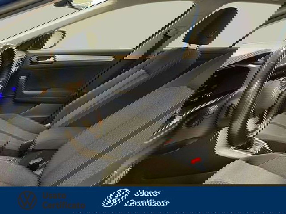 Volkswagen T-Roc usata a Vicenza (12)