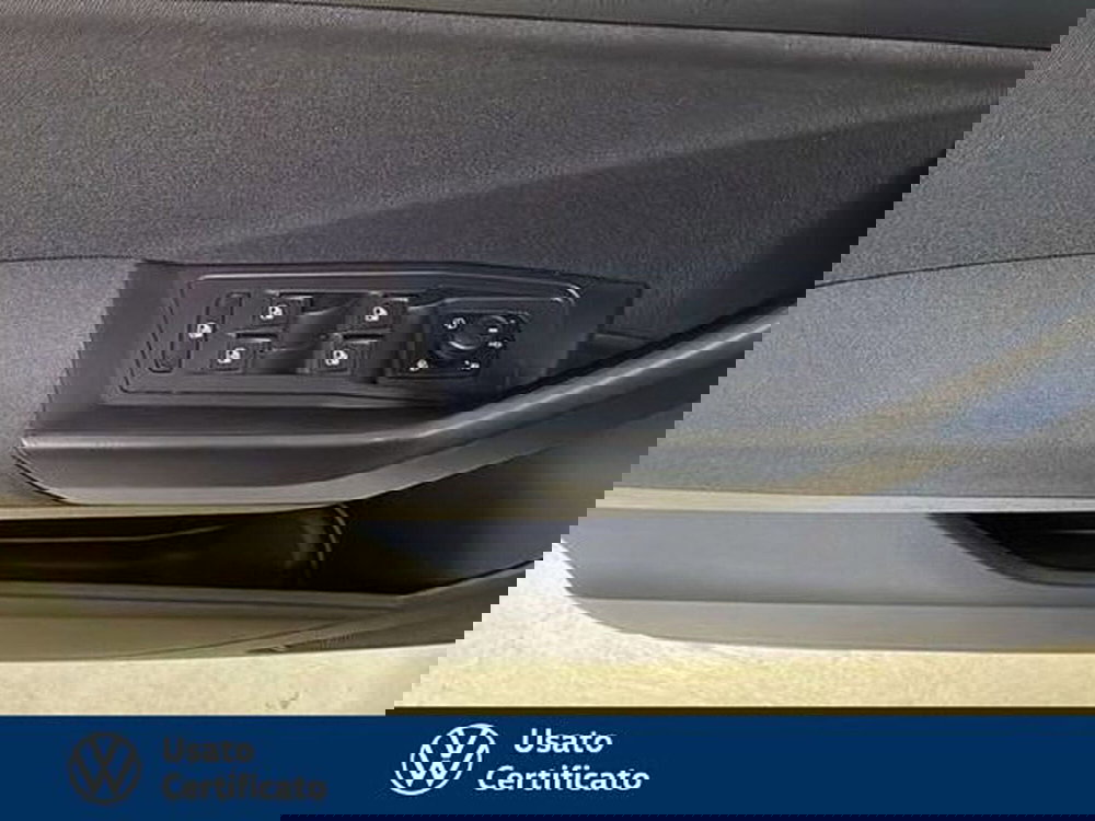 Volkswagen T-Roc usata a Vicenza (17)