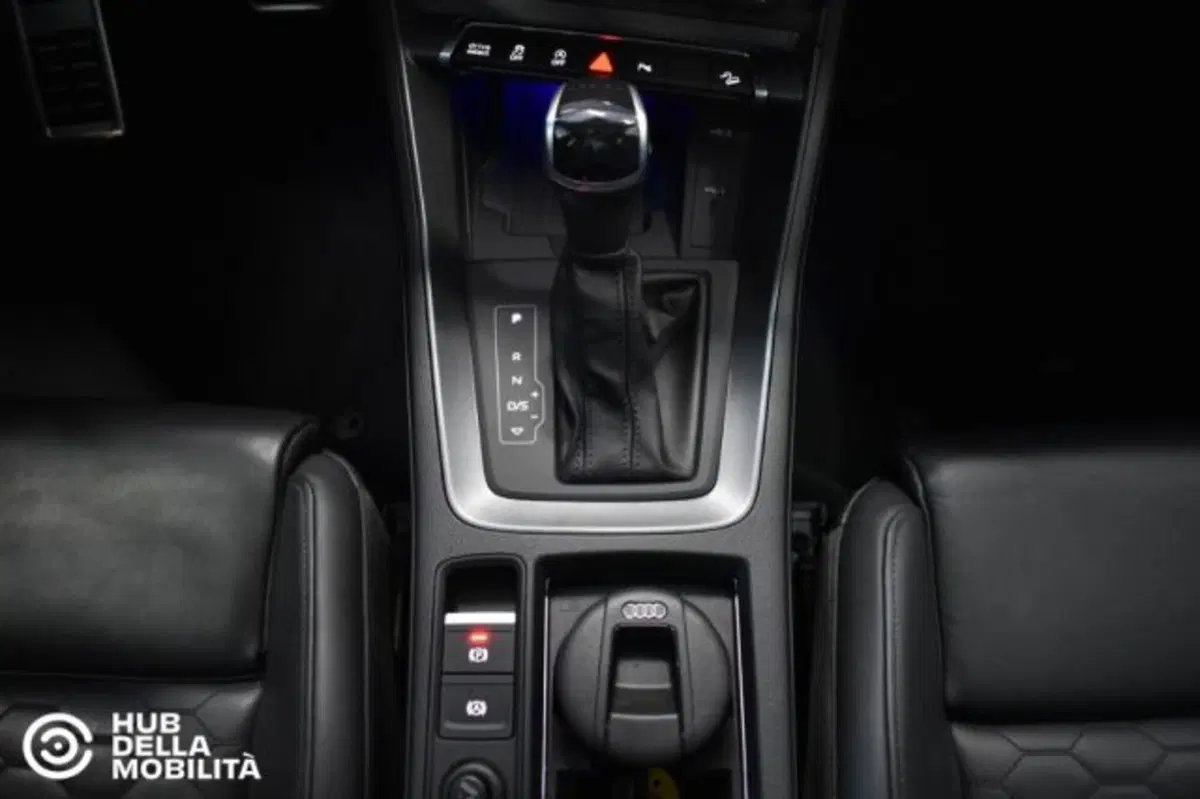 Audi RS Q3 Sportback usata a Perugia (12)