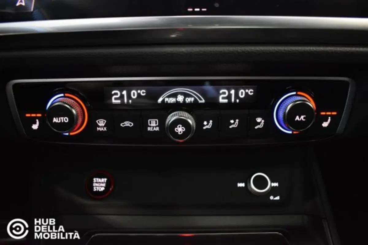 Audi RS Q3 Sportback usata a Perugia (14)