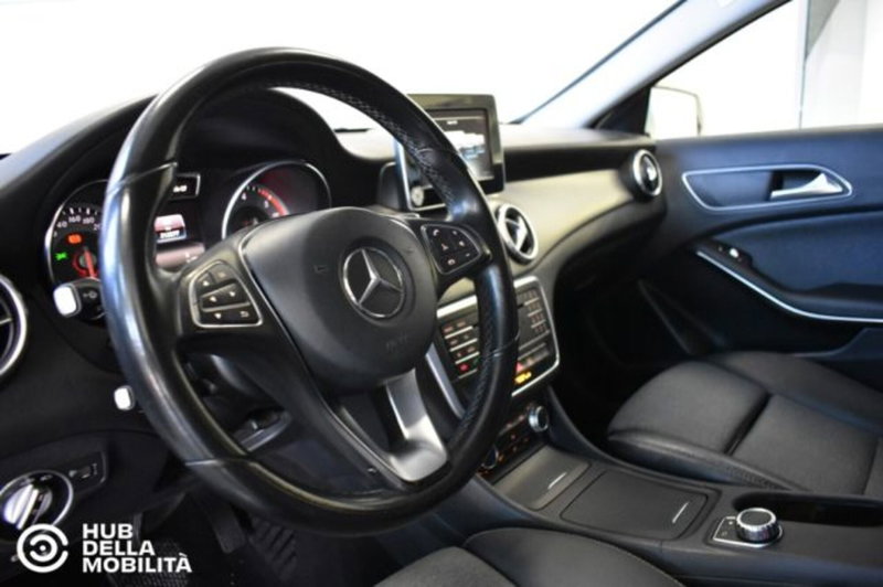Mercedes-Benz GLA SUV usata a Perugia (19)