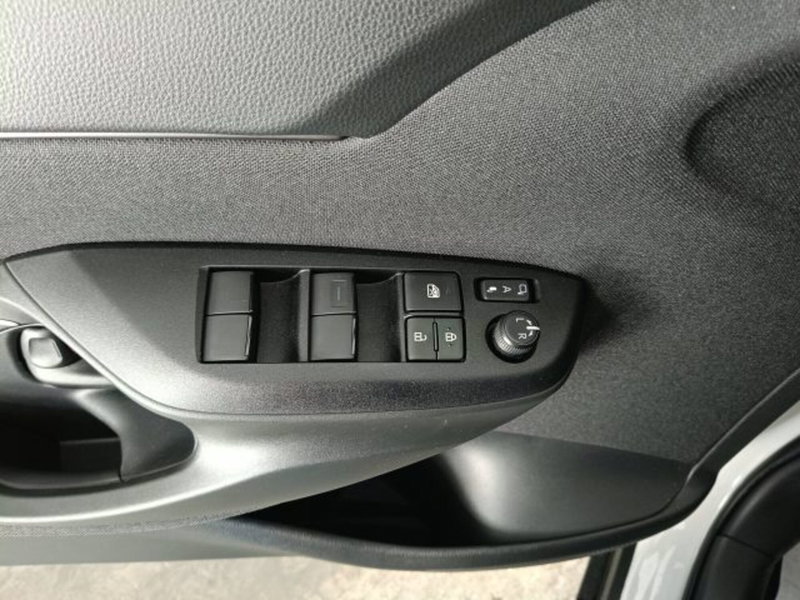 Toyota Yaris Cross usata a Teramo (17)