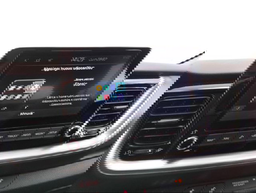Kia Stonic usata a Como (13)