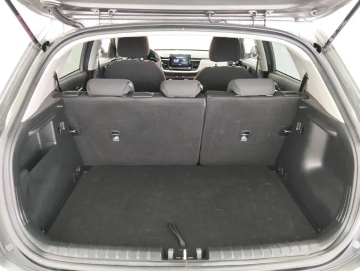 Kia Stonic usata a Como (18)