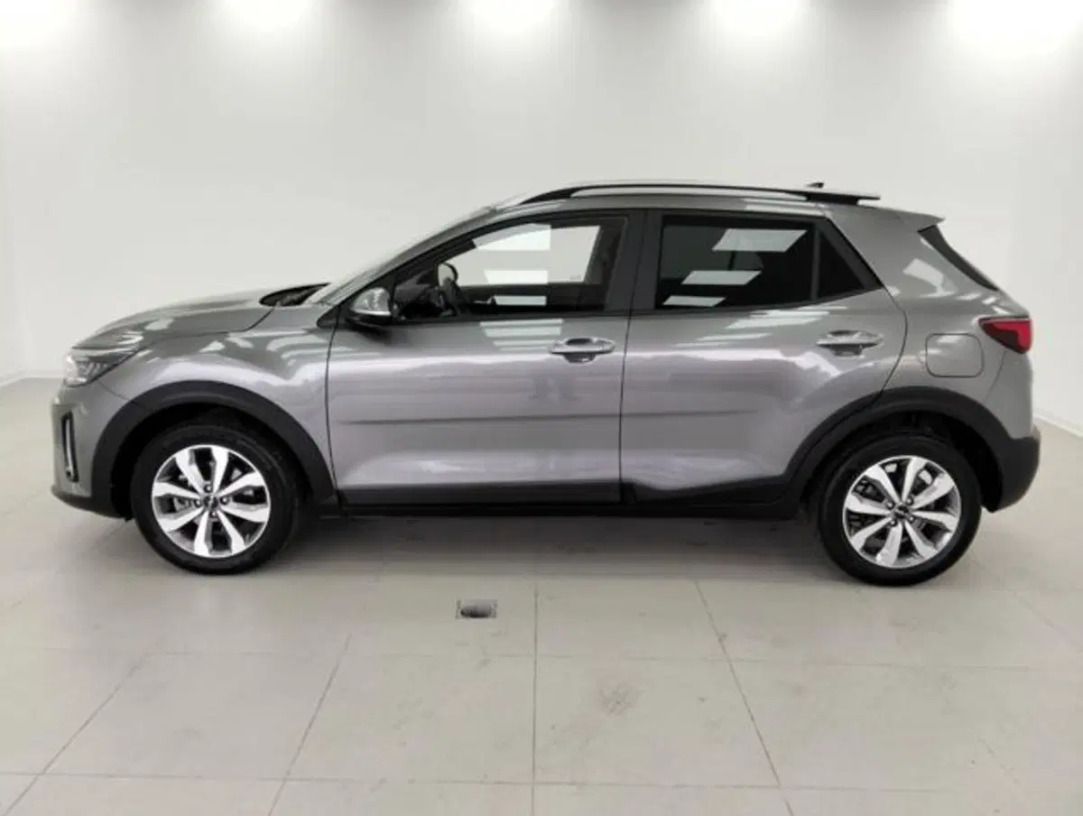 Kia Stonic usata a Como (8)