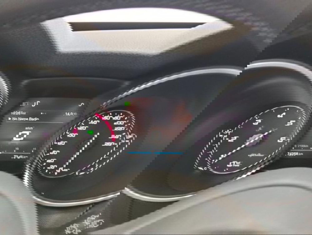 Alfa Romeo Stelvio usata a Como (13)