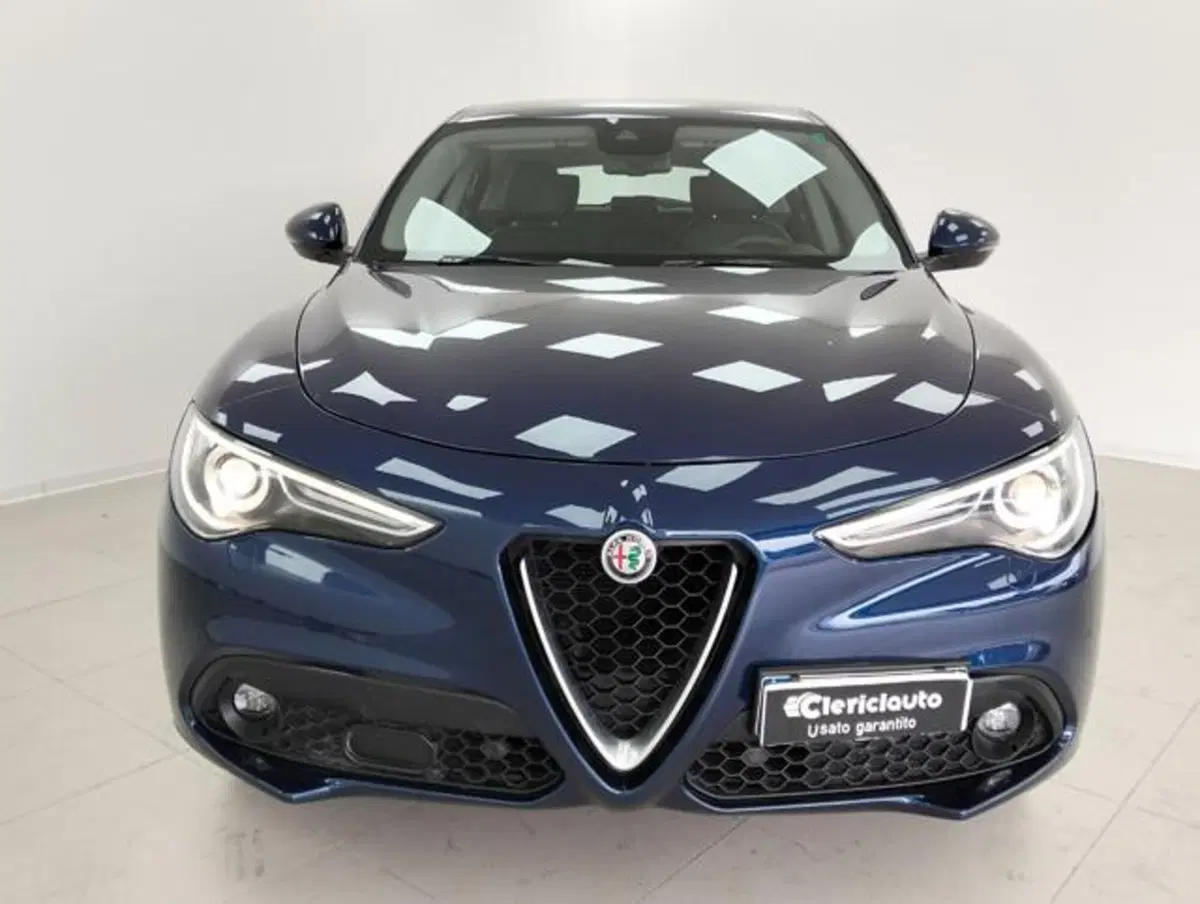 Alfa Romeo Stelvio usata a Como (6)