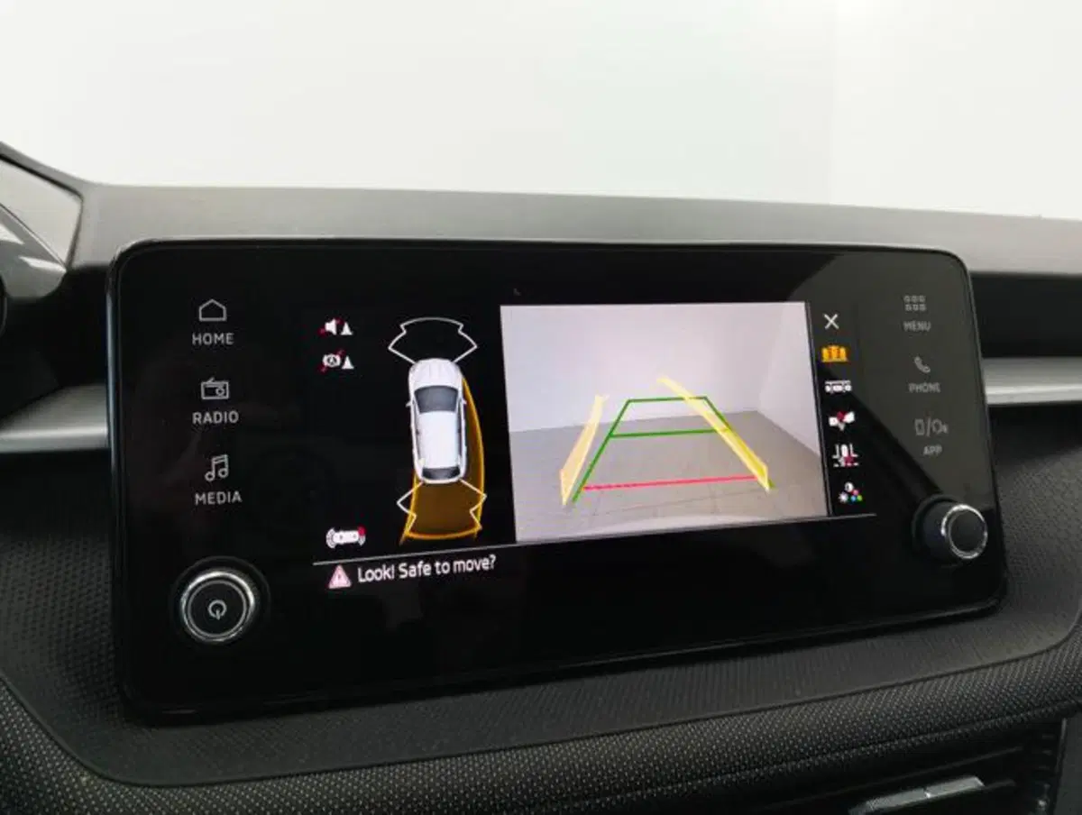 Skoda Fabia usata a Como (16)