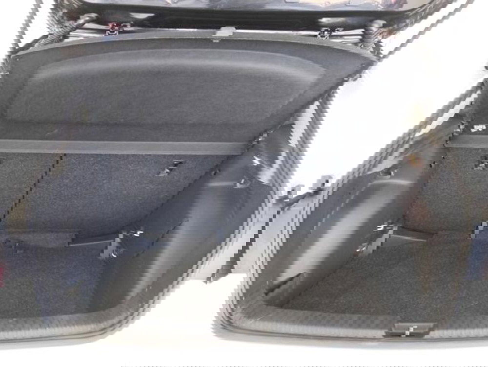 Skoda Fabia usata a Como (17)