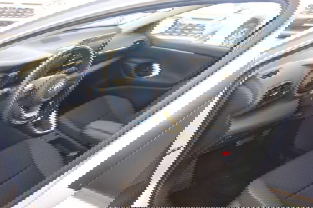 Toyota Yaris Cross usata a Roma (12)