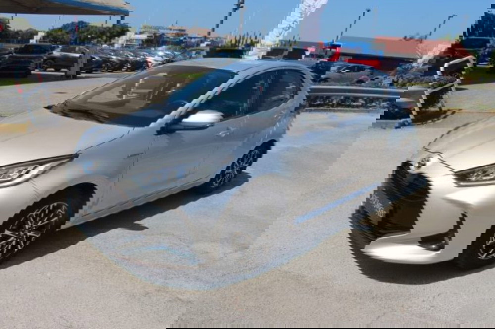 Toyota Yaris Cross usata a Roma (3)