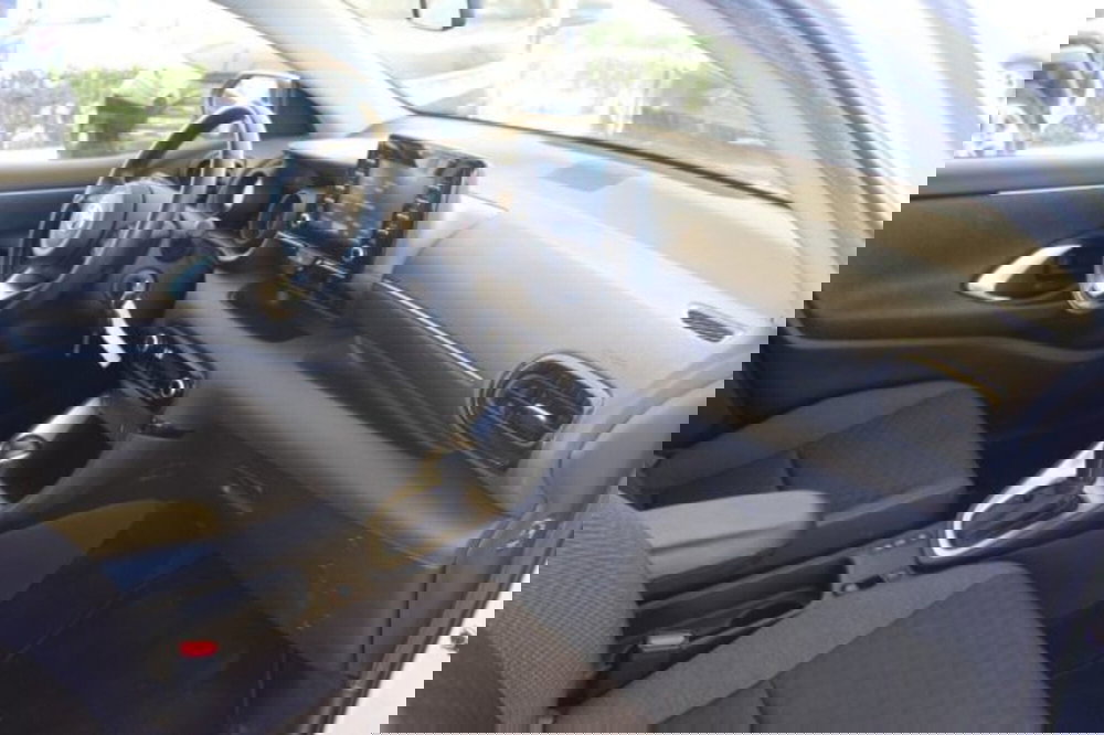 Toyota Yaris Cross usata a Roma (6)