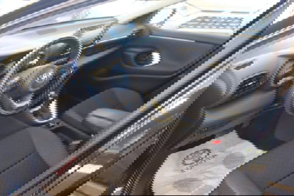 Toyota Yaris usata a Roma (12)