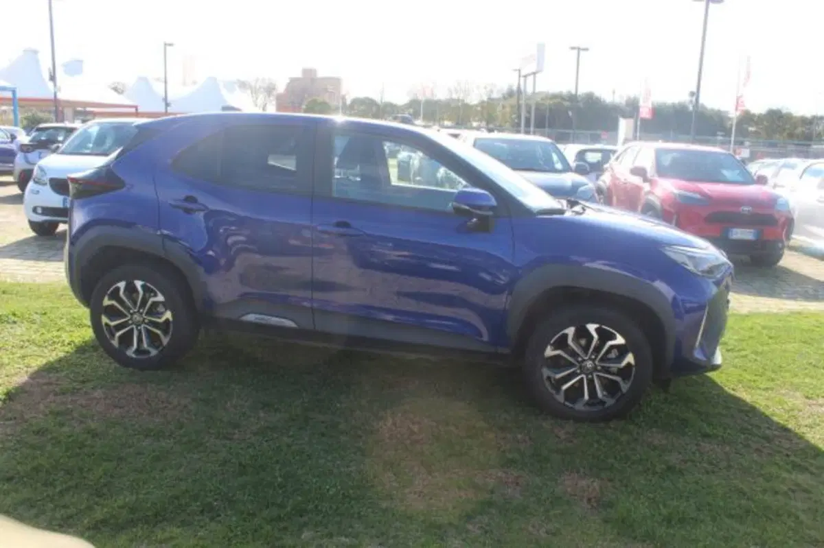 Toyota Yaris Cross usata a Roma (14)
