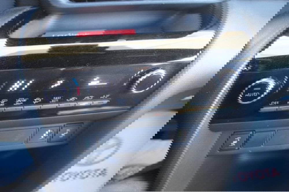 Toyota Yaris Cross usata a Roma (19)