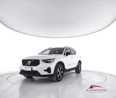 Volvo XC40 2.0 b3 Plus Dark auto del 2023 usata a Corciano