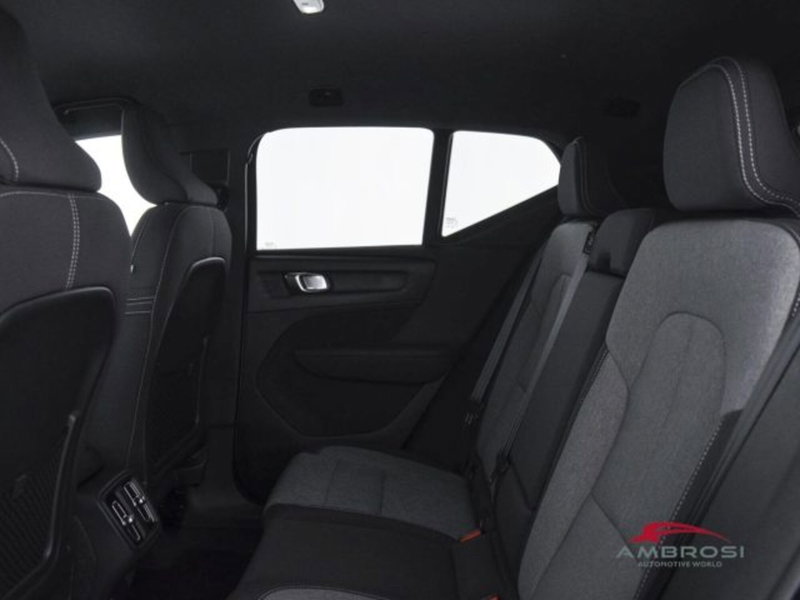 Volvo XC40 usata a Perugia (10)