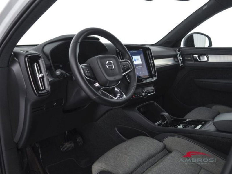 Volvo XC40 usata a Perugia (8)