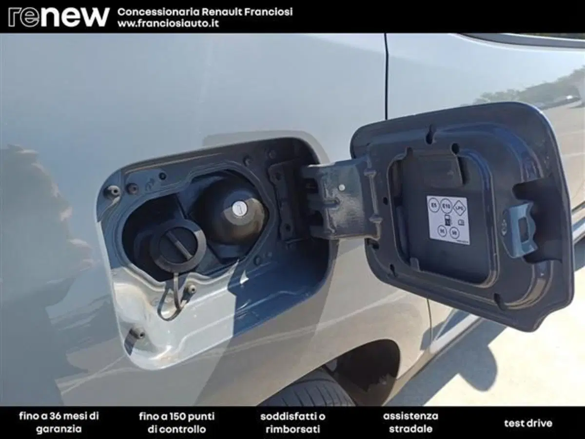 Dacia Duster usata a Modena (19)