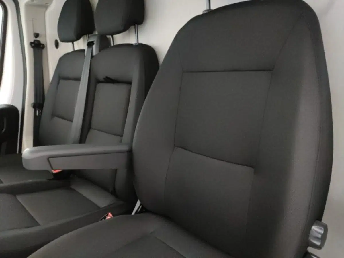 Opel Movano Furgone nuova a Torino (11)