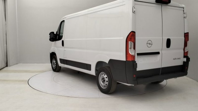 Opel Movano Furgone nuova a Torino (3)