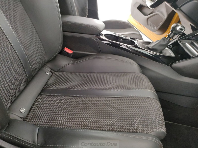 Peugeot 208 usata a Caserta (14)