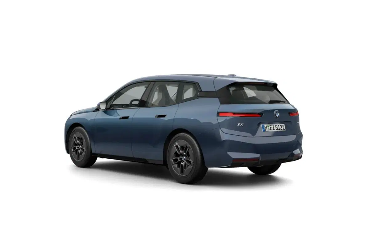 BMW iX nuova a Torino
