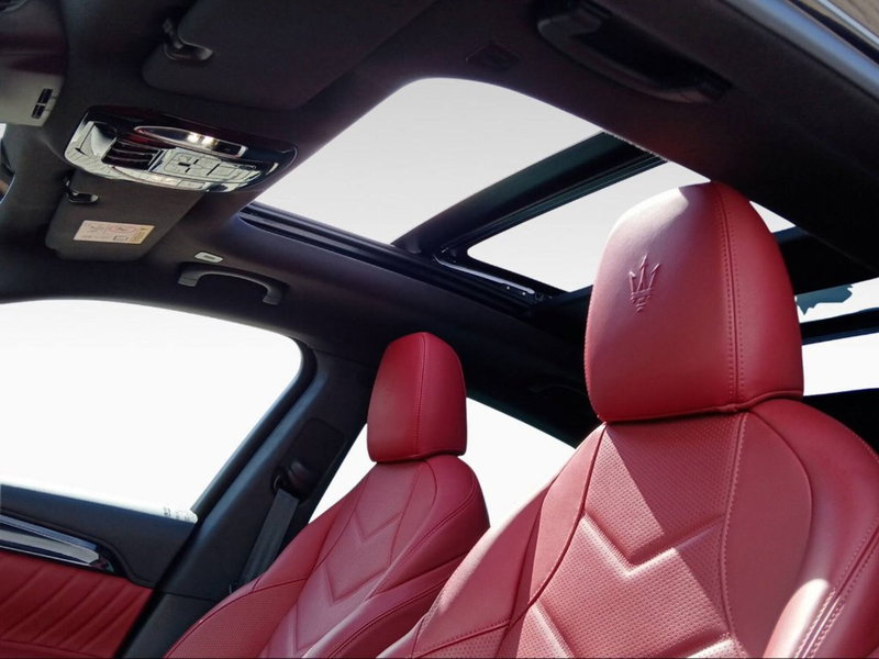 Maserati Grecale usata a Livorno (15)