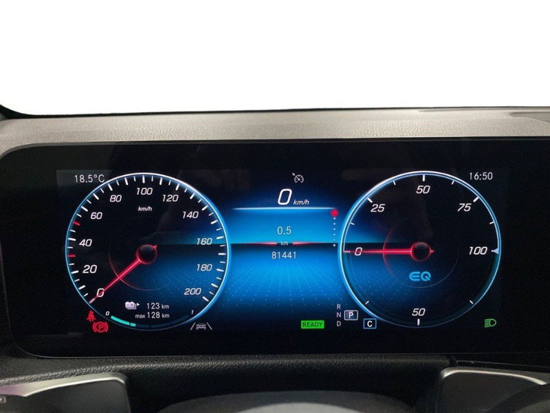 Mercedes-Benz EQB usata a Macerata (9)