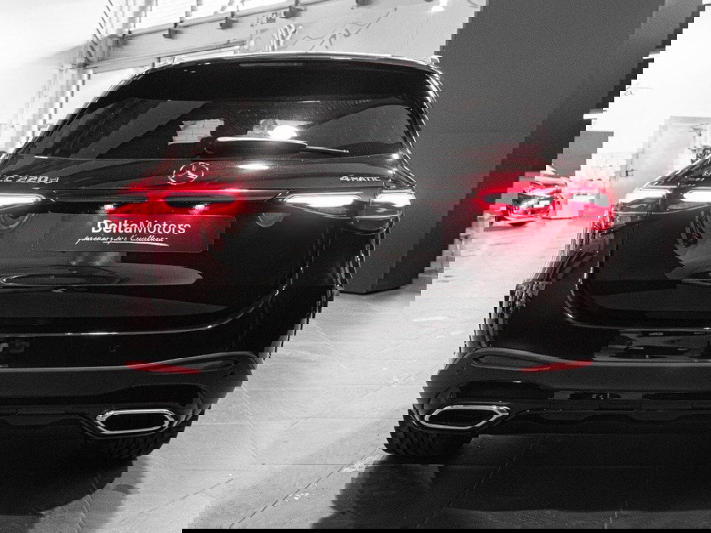 Mercedes-Benz GLC SUV nuova a Ancona (3)