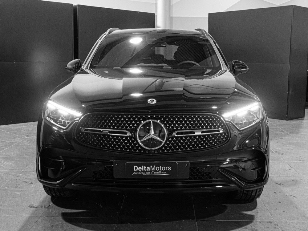 Mercedes-Benz GLC SUV nuova a Ancona (5)