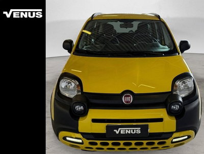 Fiat Panda 1.0 FireFly S&amp;S Hybrid City Cross del 2021 usata a Milano