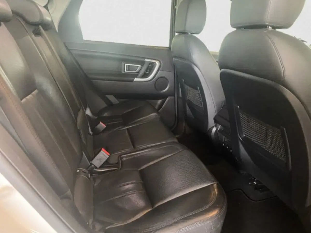 Land Rover Discovery Sport usata a Livorno (14)