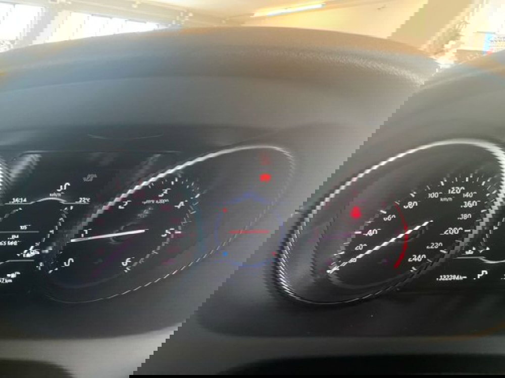 Land Rover Discovery Sport usata a Livorno (15)