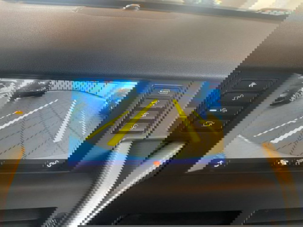 Land Rover Discovery Sport usata a Livorno (17)