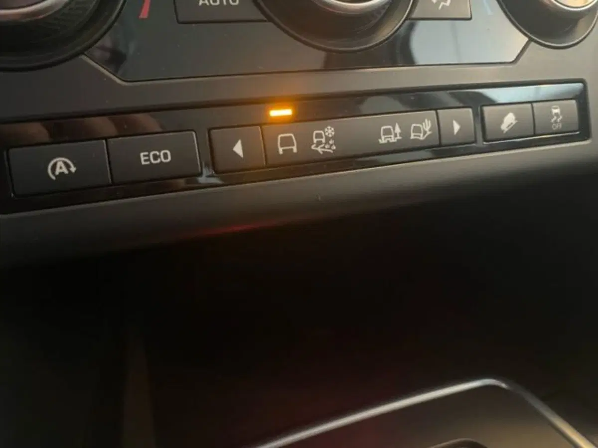 Land Rover Discovery Sport usata a Livorno (19)