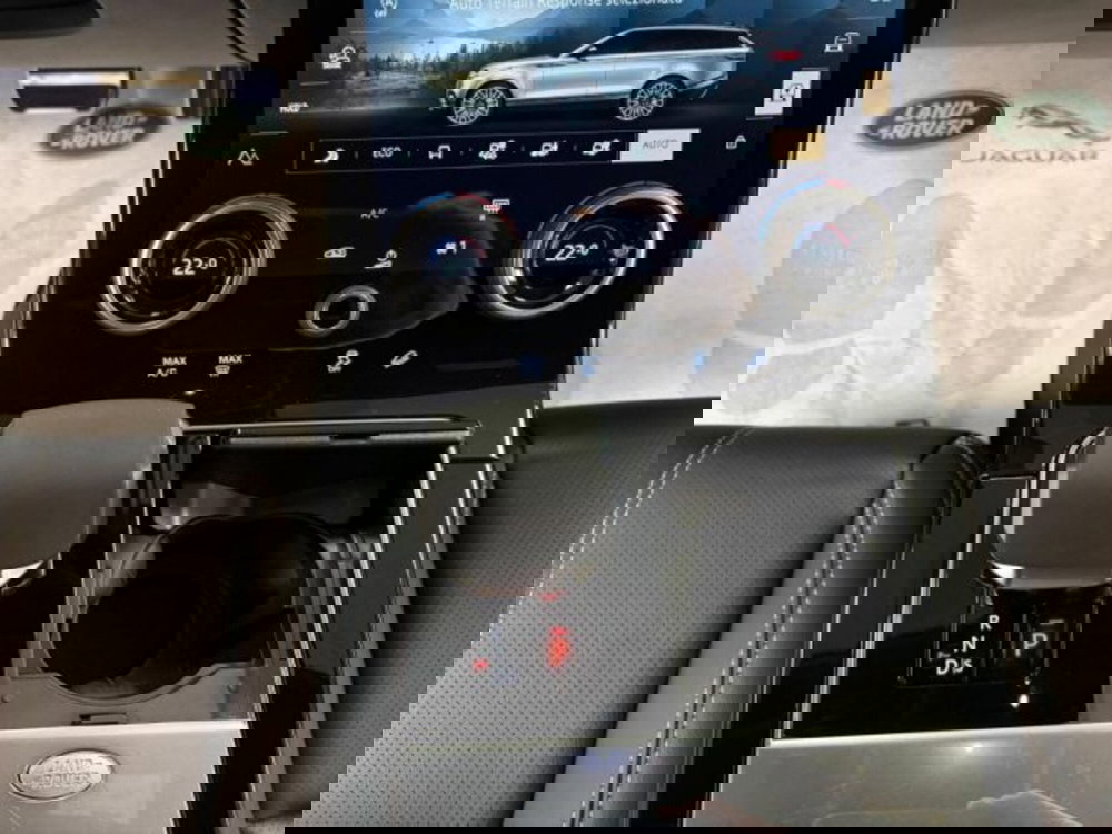 Land Rover Range Rover Velar usata a Cuneo (12)