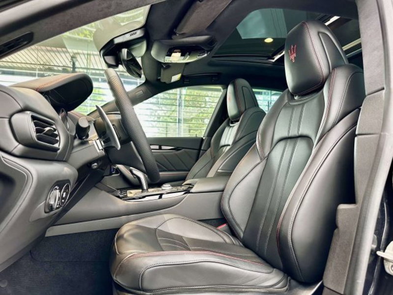 Maserati Levante usata a Torino (10)