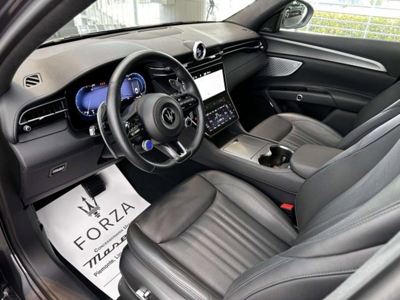 Maserati Grecale usata a Torino (9)
