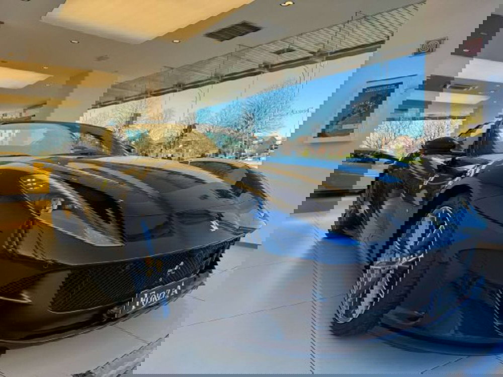 Ferrari 812 Spider usata a Torino (3)