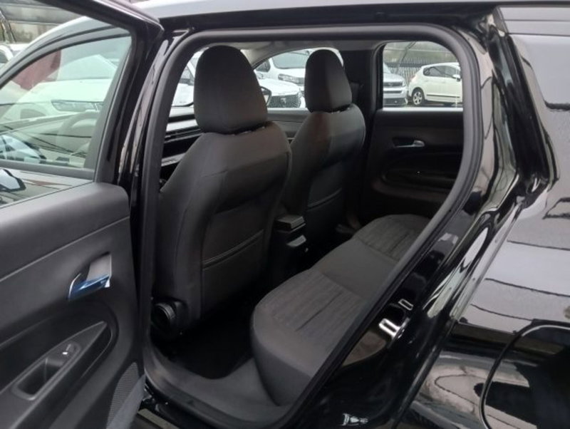 Jeep Avenger nuova a Brescia (10)