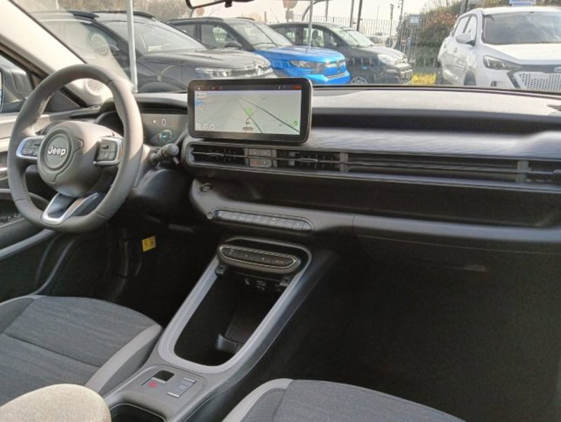 Jeep Avenger nuova a Brescia (18)