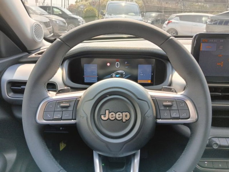 Jeep Avenger nuova a Brescia (7)