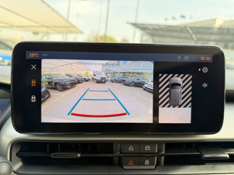 Jeep Avenger nuova a Brescia (12)