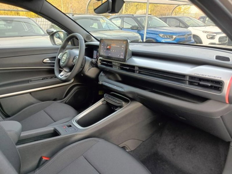 Jeep Avenger nuova a Brescia (20)