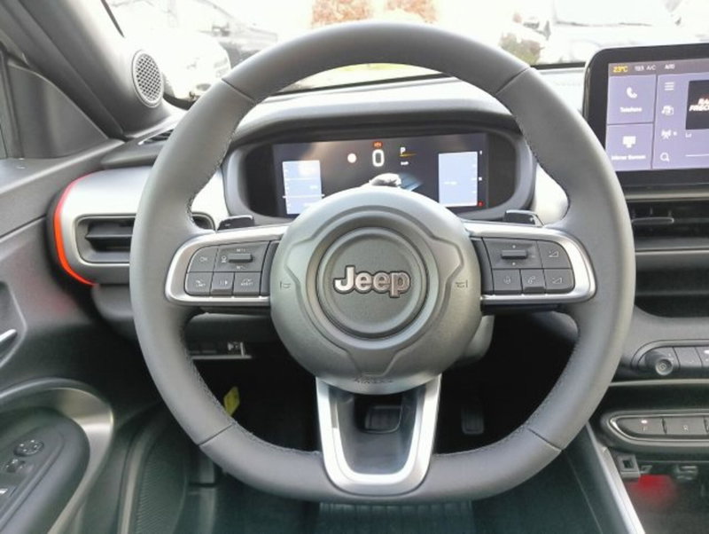 Jeep Avenger nuova a Brescia (8)