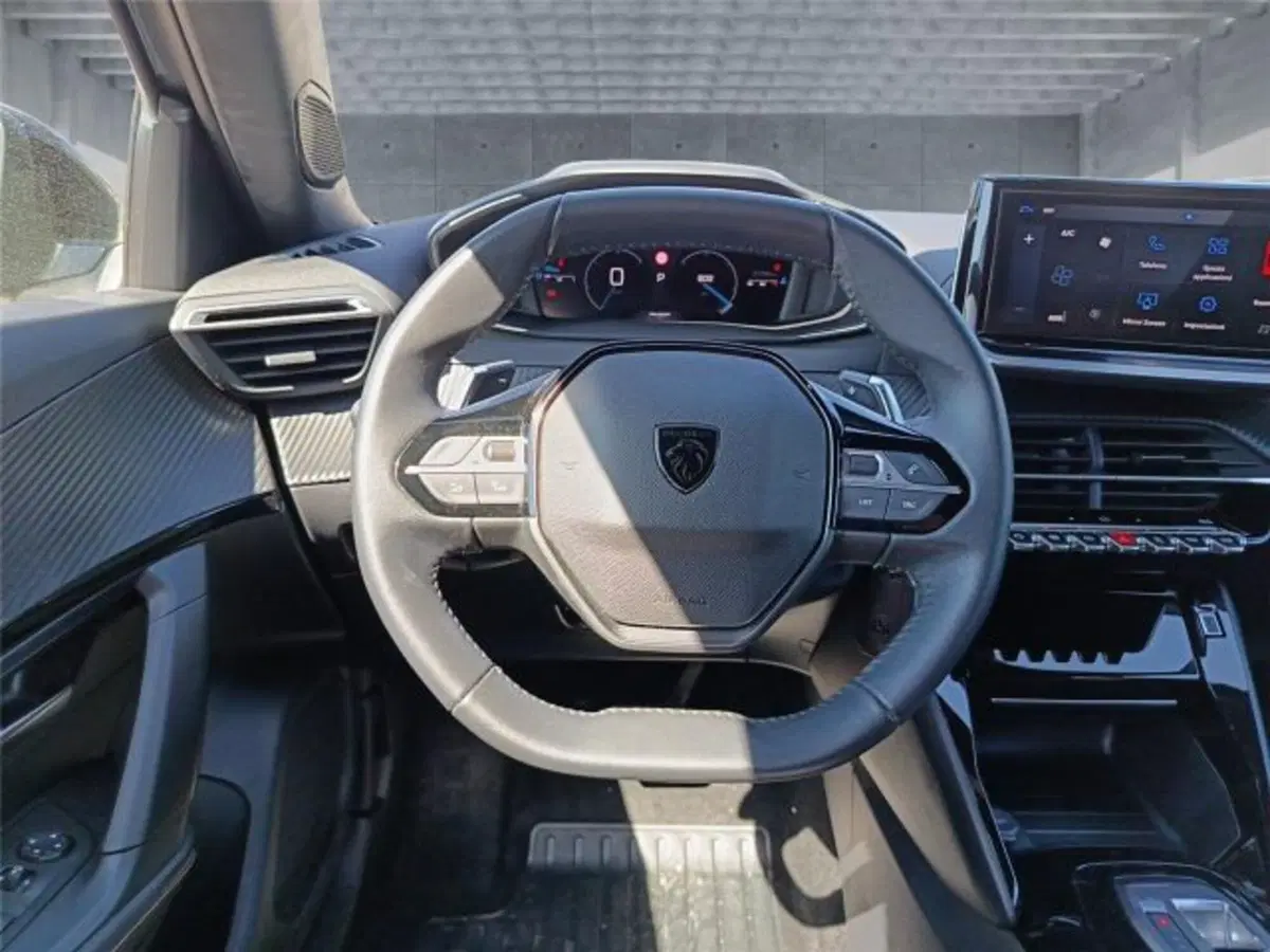 Peugeot 2008 usata a Bari (14)