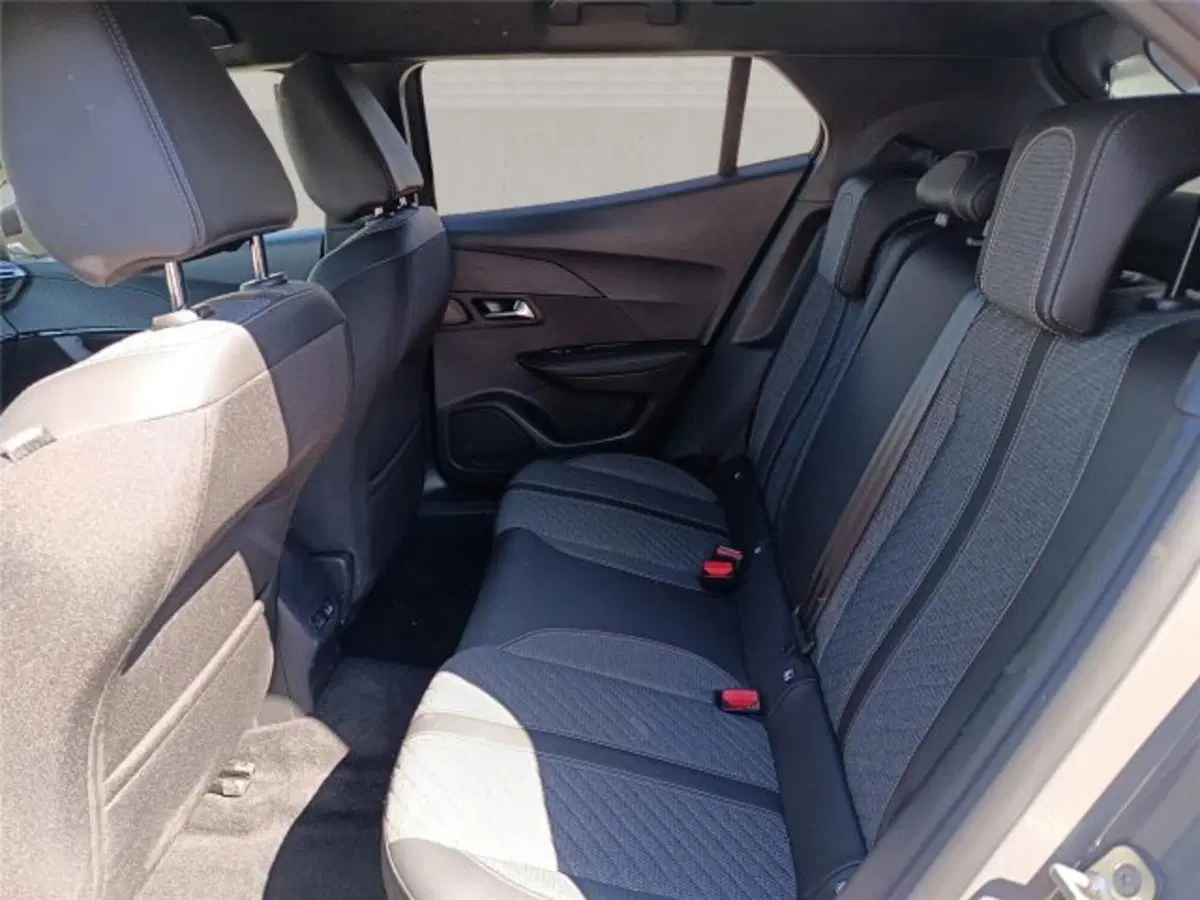 Peugeot 2008 usata a Bari (20)